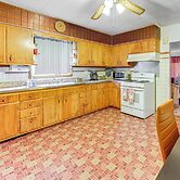 Ottawa Home w/ Porch, Near Starved Rock State Park