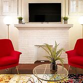 Gather Around the Mid-century Table at a Tranquil Haven