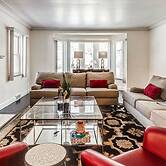 Spacious Luxury Home 5 min to Detroit Golf Club 4 car Free Parking