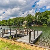 The Blue Flamingo 5 Bedroom Home by RedAwning