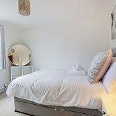 Spacious 3BD with Large Garden in Aynho