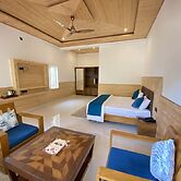 Maulyar Forest Resort