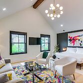 Walk to Shops & Restaurants: Chic Galveston Studio