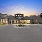 Luxurious 1 Bed 1 Bath Apartment At The Meadows-Pet Friendly by FlexHa