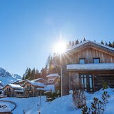 Alpendorf Dachstein West by ALPS RESORTS