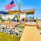 Southern Oregon Cabin: Fire Pit & Private Pond!