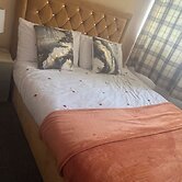 Cozy Basildon Retreat With 3 Bedrooms Free Parking