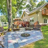 Coloma Retreat w/ Fire Pit, Walk to Beaches!