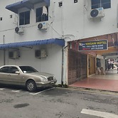 OYO 91033 Vaigan Hotel