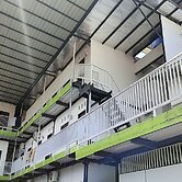 OYO 94250 Sunrise Garage Home