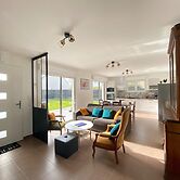 Holiday Home in Gouville Near Sandy Beach