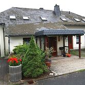 Schone Ferienwohnung mit Terrasse, Altenberg