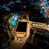 Ha Tien Xua Hotel & Resort