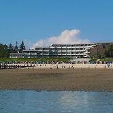 Penthouse by North Sea With Pool and Sauna