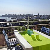 Apartment in St Quay Near Seven Beaches