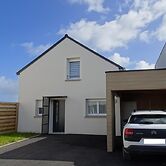 Comfortable Holiday Home With Garden, Near Beach