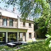 Townhouse Near Bay of Somme and Norman Beaches