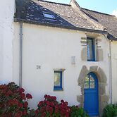 Cottage in Saint-gildas Near Gulf of Morbihan