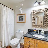 Cabin w/ Hot Tub, Deck & Mtn Views in Westcliffe!