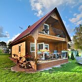 Cottage by Lake Ostrowieckie With Private Beach