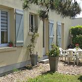 Beachside Flat With Sunny Patio