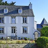 Villa in Locquirec With Garden