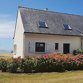 Villa in Plougasnou With Stunning Sea Views