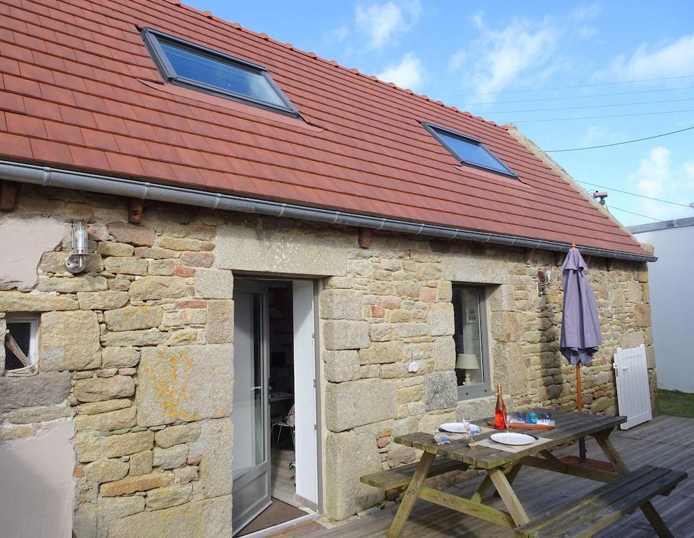 Charming Breton Holiday Home Near the Beach