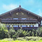 Chalet in Dienten With Ski-in Access