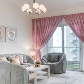 Viridis Living Chic and Spacious 1BR