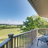 Millersburg Getaway w/ Amish Country Views!