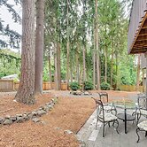 Bremerton Home w/ Fire Pit Near Parks & Museums