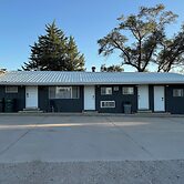 Fins and Feathers Lodge