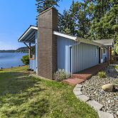 Captain s Retreat in Shelton