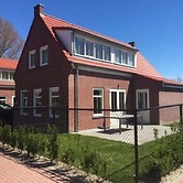 Pet-loving Stay With Garden