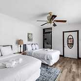 Private Pool and Renovated Home