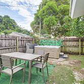 Hollywood Hideaway: Close to Dtwn & Beaches