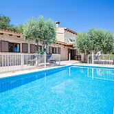 Sa Font in Petra With 3 Bedrooms and 2 Bathrooms