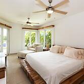 The Golf Oasis Villa by Acomodo