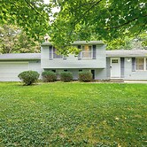 Peaceful Allegany Home, Walk to Sbu!