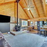 Alpine Cabin w/ Deck: 3 Mi to Luna Lake!