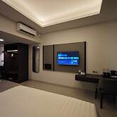 Azana Garden Hill Resort Blora