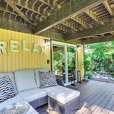 Riverfront Sandy Retreat, Fish & Kayak On-site