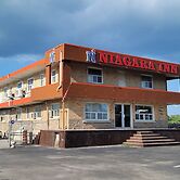 Niagara Inn