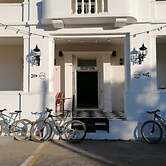 Karoo Art Hotel
