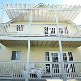 Island Seaside Suites