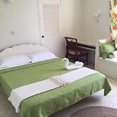 Coral Lane Beach Apartments