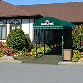 McIntosh Country Inn & Conference Centre in Canada