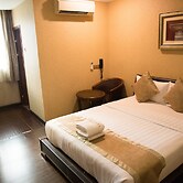 Valenza Hotel & Cafe