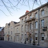 Vanbrugh House Hotel